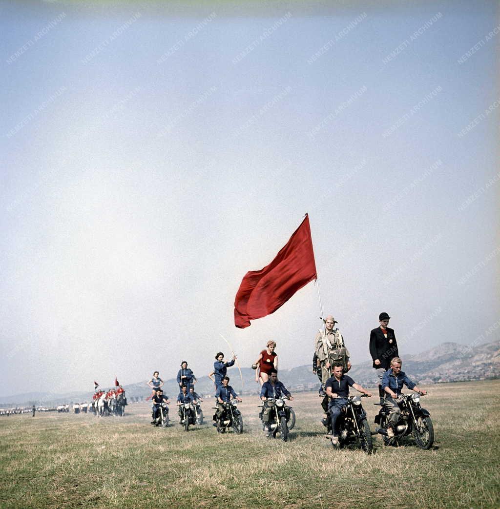 Repülőtéri ünnepség