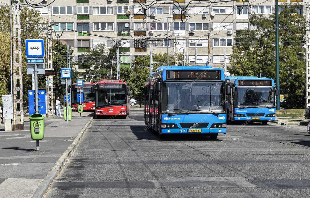 Városkép - Budapest - Örs vezér tér - Közlekedés