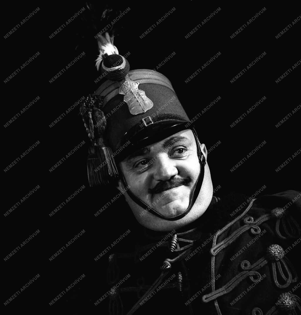 Színház - Az ozorai példa - Nemzeti Színház