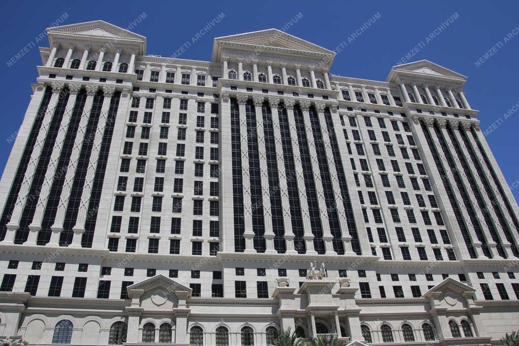 Szálloda - A Caesars Palace luxushotel Las Vegasban