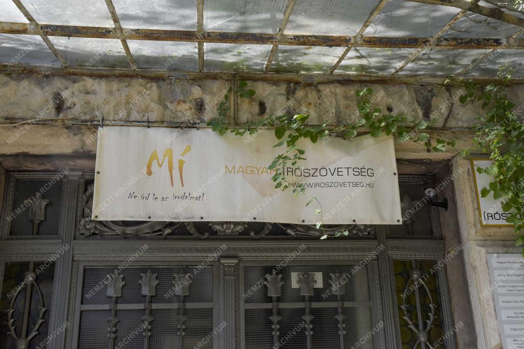 Városkép - Budapest - Magyar Írószövetség