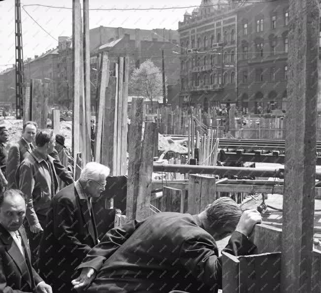 Városkép - Építkezés - Átépítés alatt a Baross tér