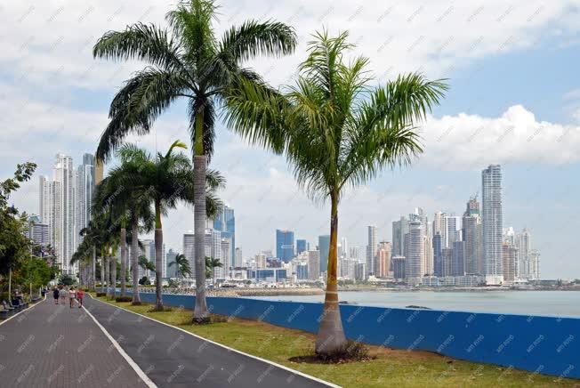 Panama - Panamaváros - Óceánparti sétány