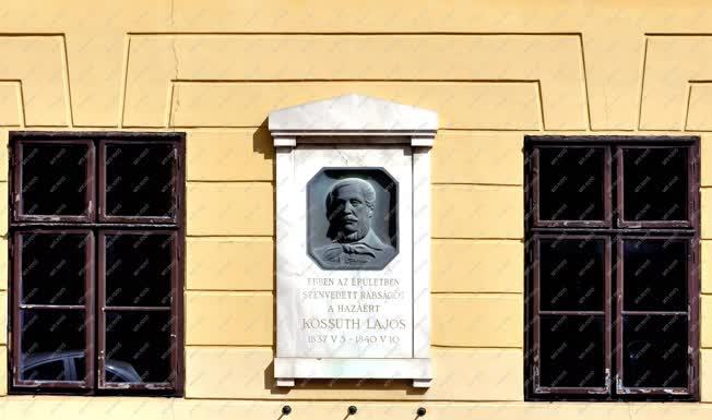 Városkép - Budapest - Kossuth Lajos-emléktábla a Budai Várban