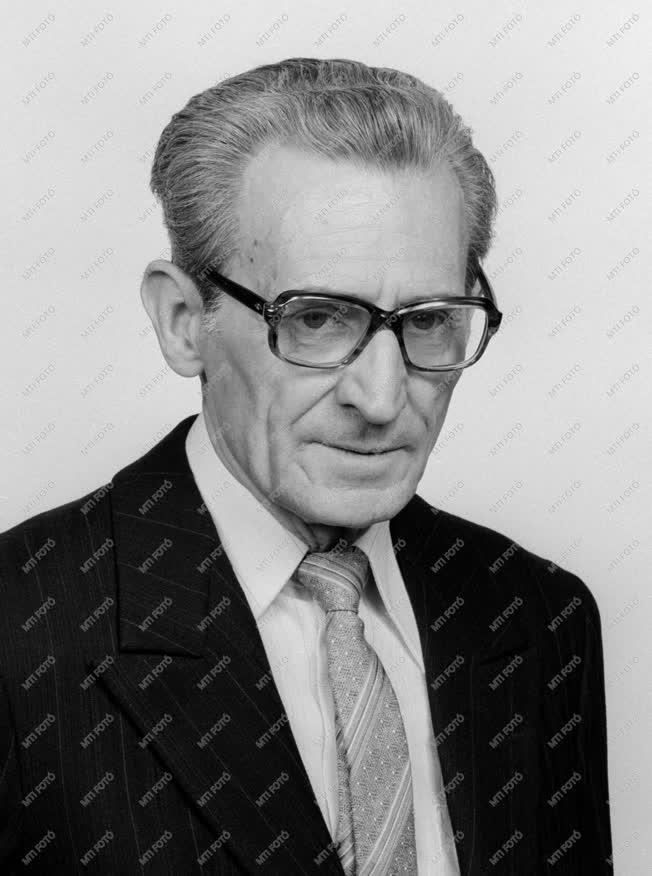 1985-ös Állami Díjasok - Szabó János
