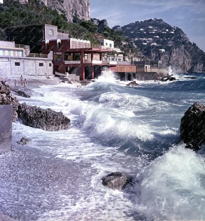 Városkép - Capri - Tengerpart