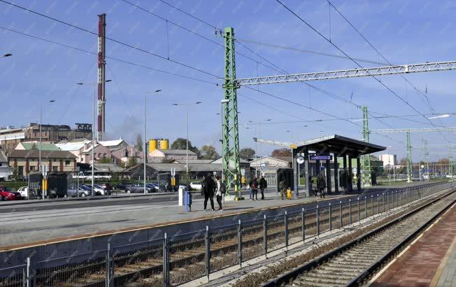 Közlekedés - Dorog - Vasútállomás