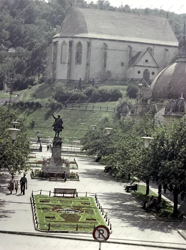 Városkép - Kultúra - Kossuth szobor Miskolcon