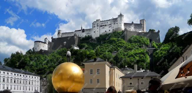 Városkép  - Salzburg - Óváros a Hohensalzburggal