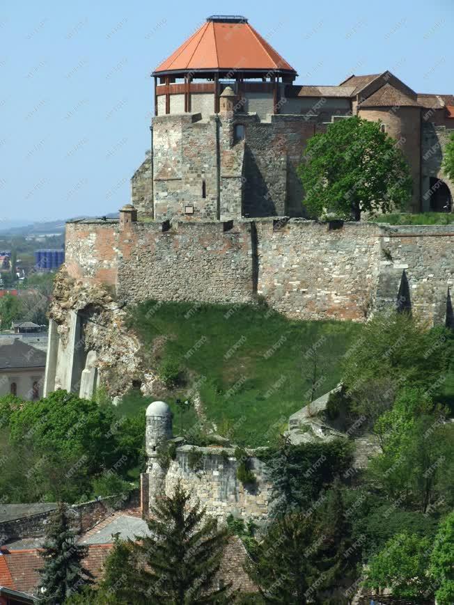 Városkép - Esztergom - A királyi vár 