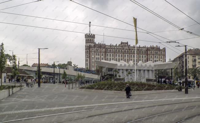 Városkép - Budapest - A felújított Széll Kálmán tér