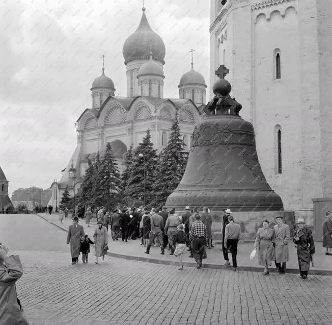 Városkép - Moszkva - Cár-harang és az Arhangelszkij-székesegyház