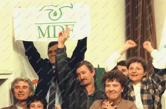 Parlamenti választás - MDF győzelem - Sajtótájékoztató