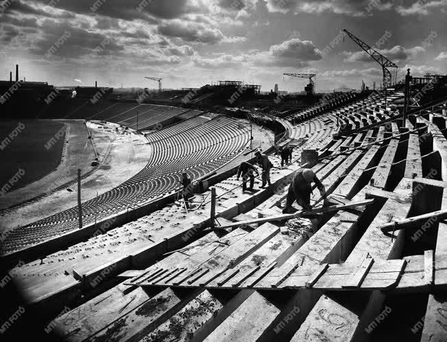 Ipar - Városkép - Épül a Népstadion