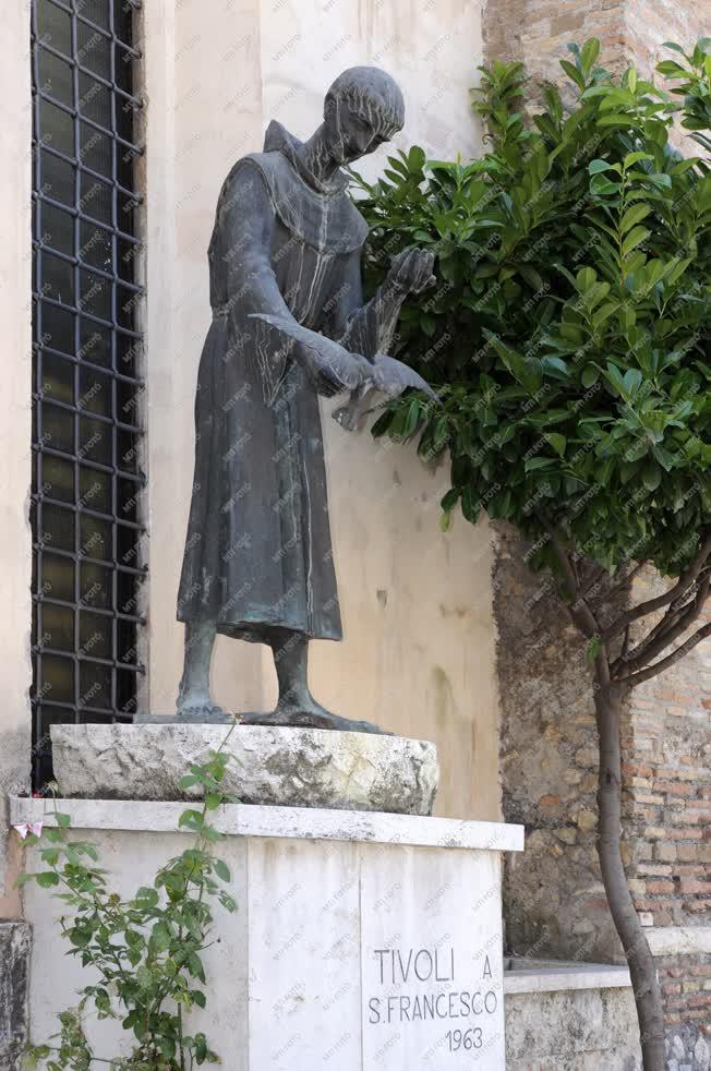 Tivoli - Szent Ferenc szobor 