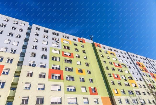 Budapest - Hőszigetelt panelépületek Csepelen