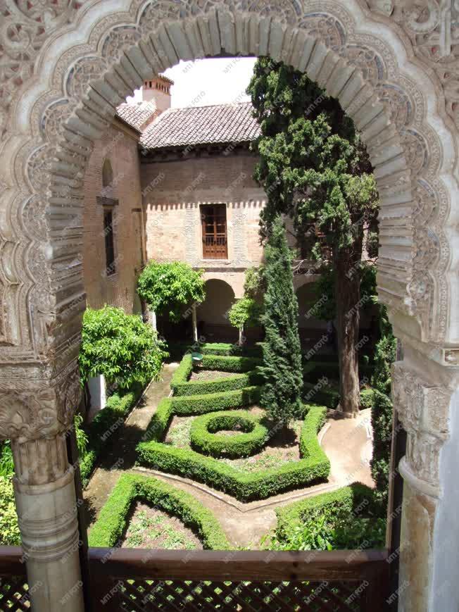 Spanyolország - Granada - Alhambra