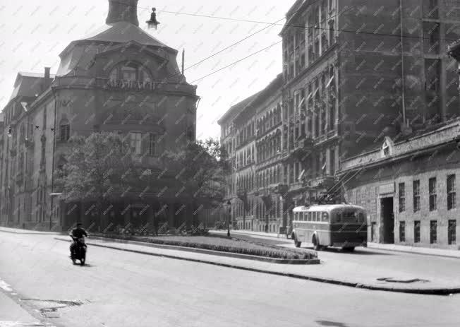 Városkép - Budapest - Hevesi Sándor tér