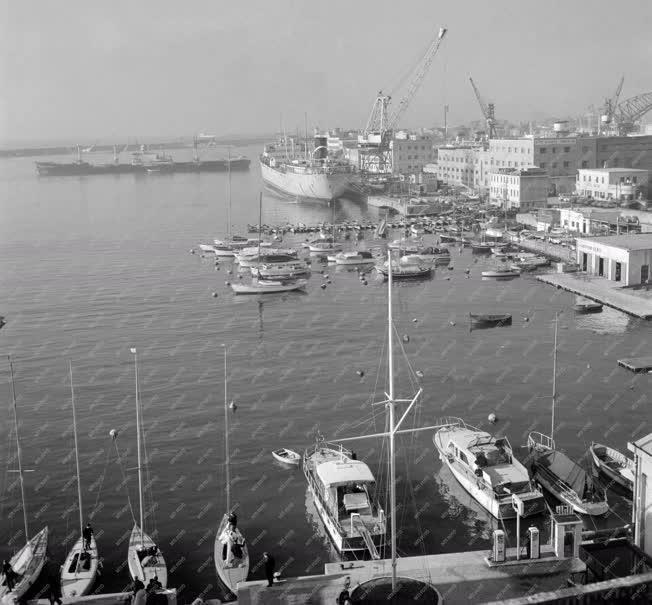 Városkép - Olaszország - Genova - Kikötő