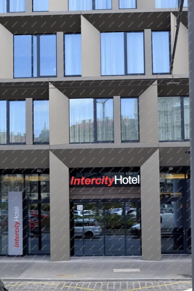 Idegenforgalom - Budapest - InterCity Hotel