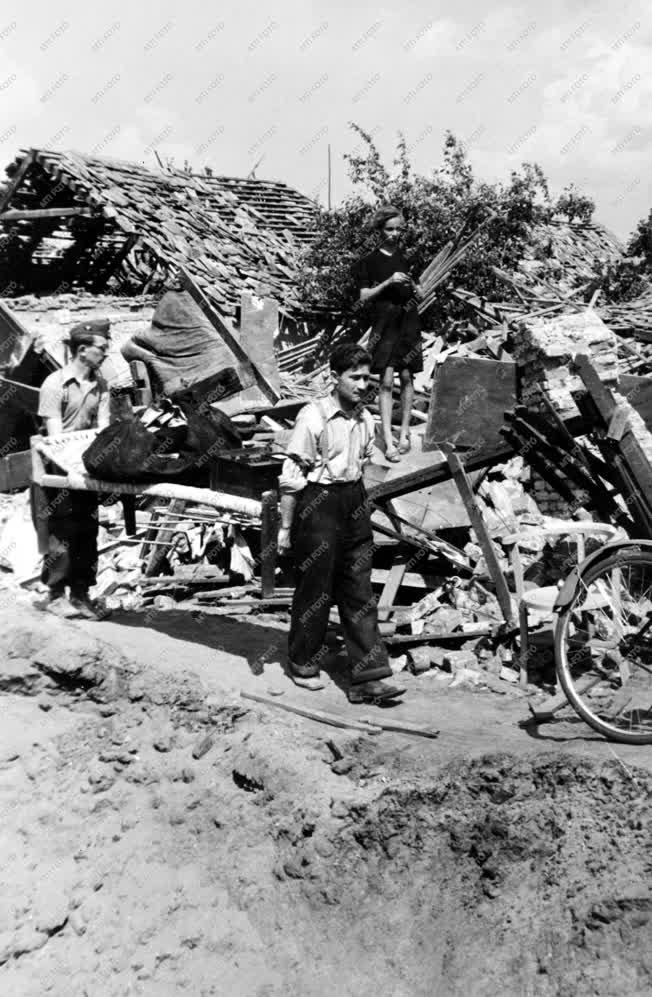Történelem - II. Világháború - Debrecen bombázása