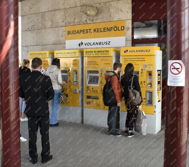 Közlekedés - Budapest - Etele téri jegyautomaták