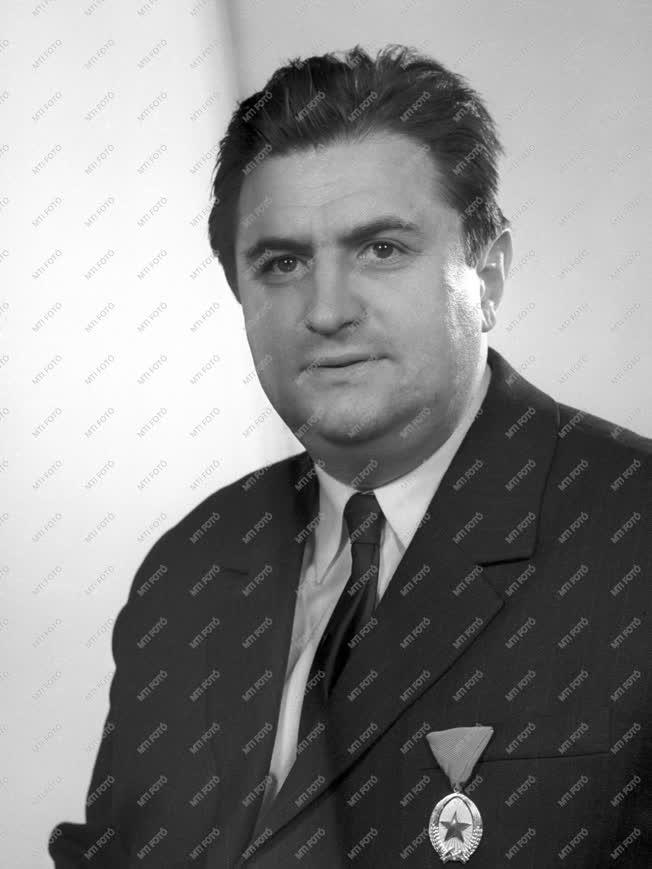 1970-es Állami-díjasok - Dr. Csibi Sándor