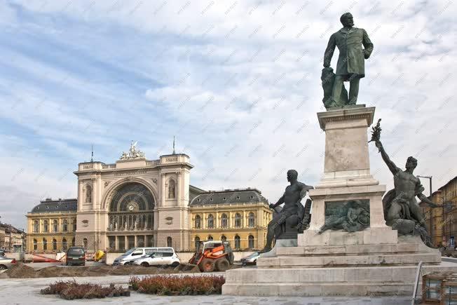 Műalkotás - Budapest - Baross Gábor szobra