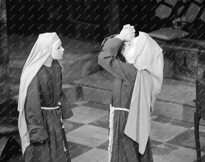 Kultúra - Thália Színház - Gaston Rullier és Marc Didier: Az apáca