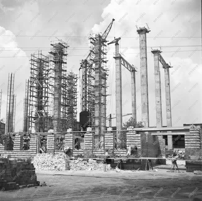 Gazdaság - Ipar - A Csepeli Papírgyári Erőmű építése
