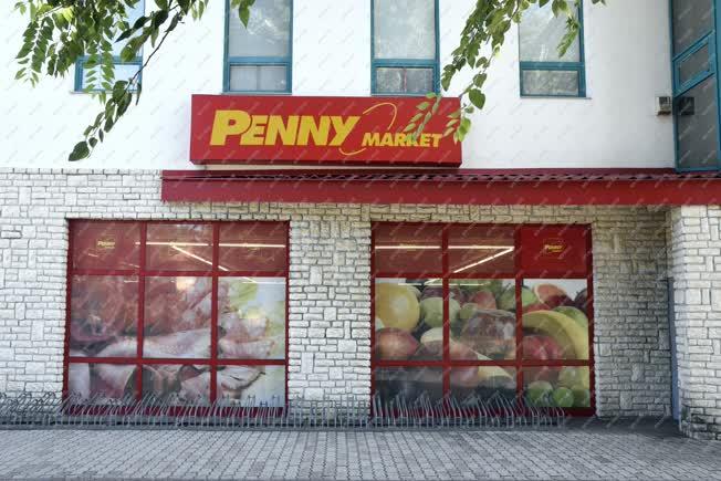 Kereskedelem - Budapest - Penny Market élmiszeráruház Pesterzsébeten
