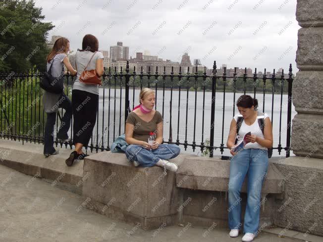 New York - Turisták a Central Parkban