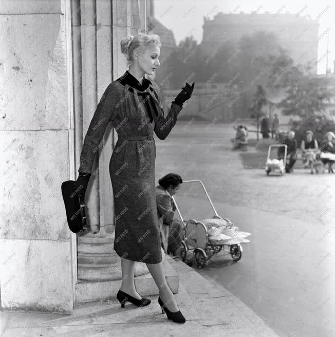Divat - Őszi divat 1956