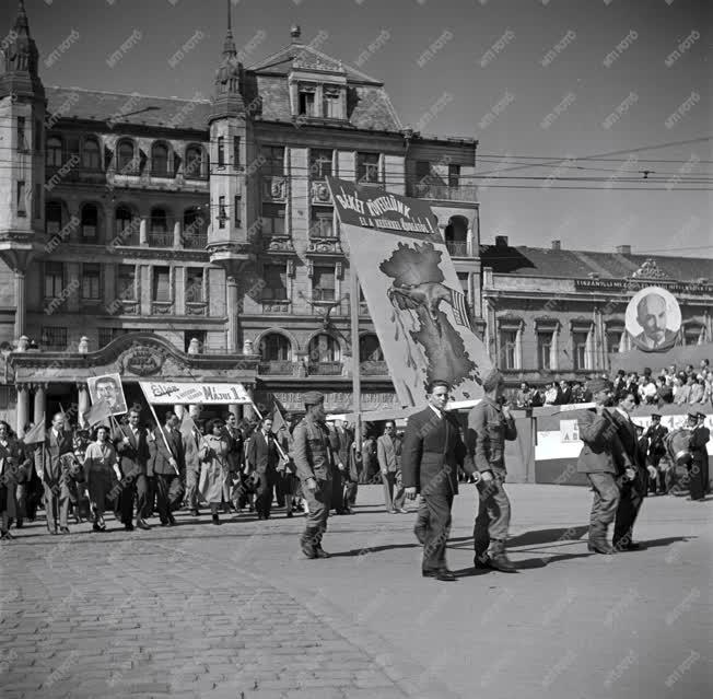 Ünnep - május elseje - Debrecen 