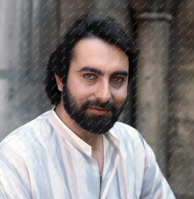 Film - Személy - Kabir Bedi