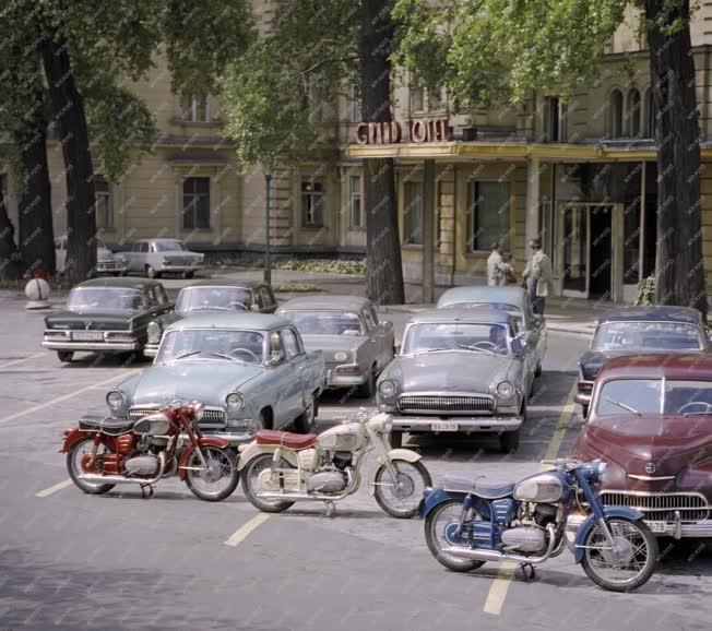 Közlekedés - Reklám - Pannónia motorkerékpár