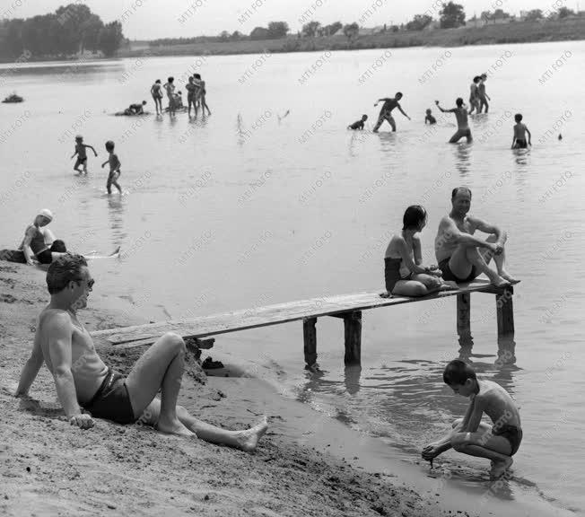 A szerző válogatása - Hétvége a Tisza-parton