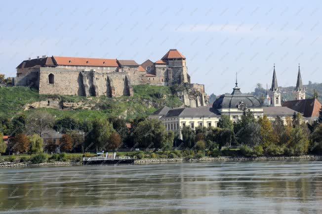 Stúrovo - Esztergom - Vár