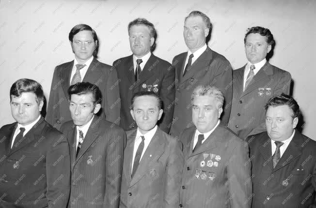 1975-ös Állami díjasok - Ságvári Endre szocialista brigád