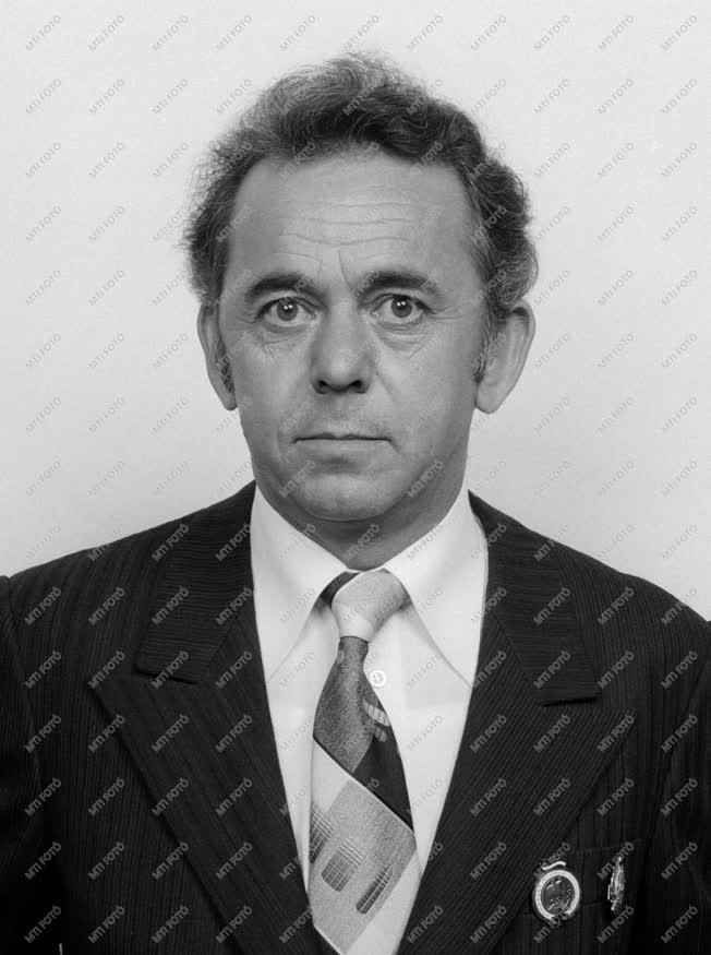 1980-as Állami Díjasok - Vata László