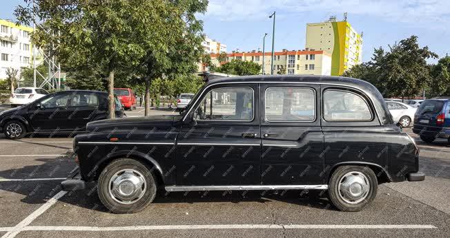 Járművek - Budapest - Londoni taxi