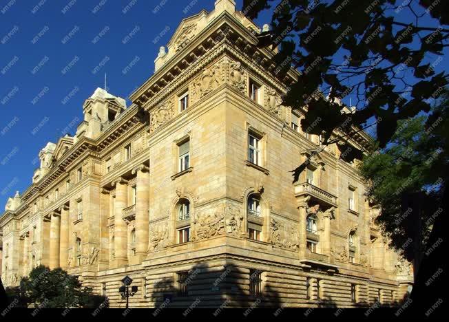 Budapest -  A Magyar Nemzeti Bank székháza