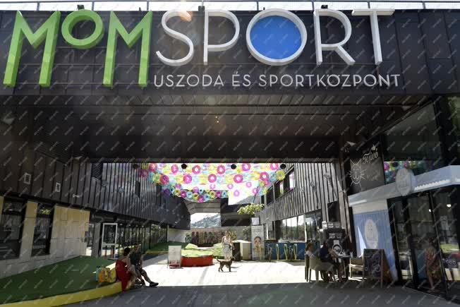 Szabadidő - Budapest - MOM Sport Uszoda és Sportközpont 