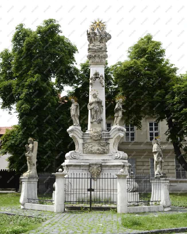 Műalkotás - Budapest - Szentháromság-szobor Óbudán
