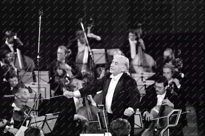Kultúra - Leonard Bernstein az Erkel Színházban