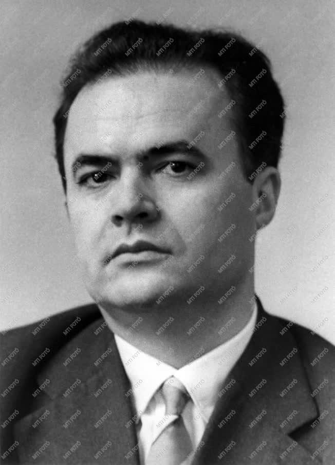 1962-es Kossuth-díjasok - Dr. Pál Lénárd