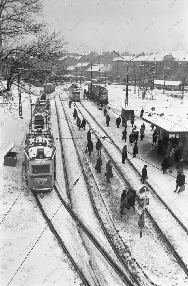 Közlekedés -  Tél Budapesten