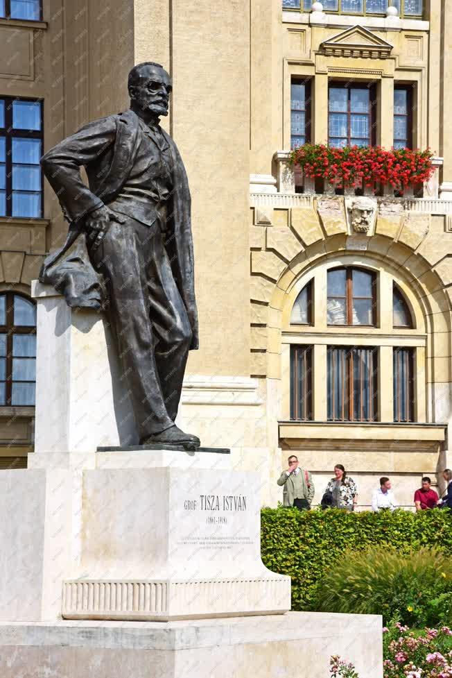 Városkép - Debrecen - Klebelsberg Kunó szobra