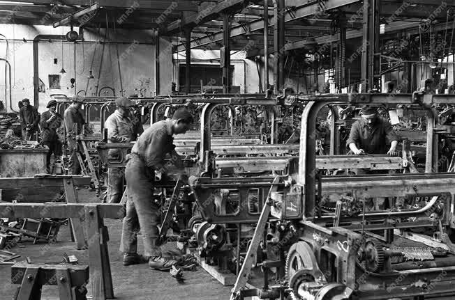 Ipar - Gépipar - Riport a Hoffer és Schrantz gyárról