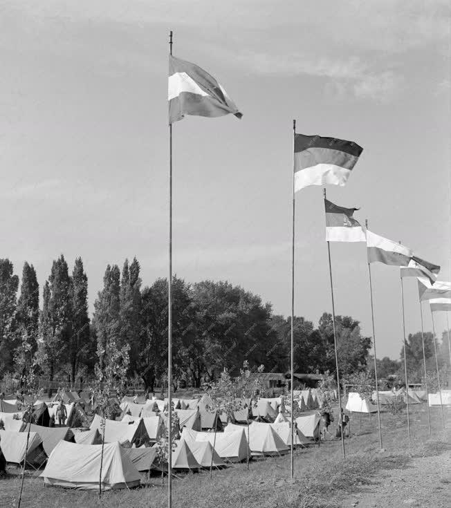 Sport - Kajak-kenu - VI. Nemzetközi Duna-túra